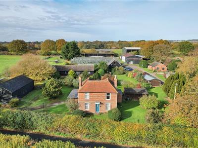 Offers In Excess Of £1,500,000 - Ashford